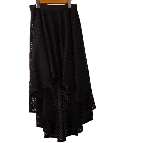 HARPER and Me Net High Low Skirt - Picture 5 of 7